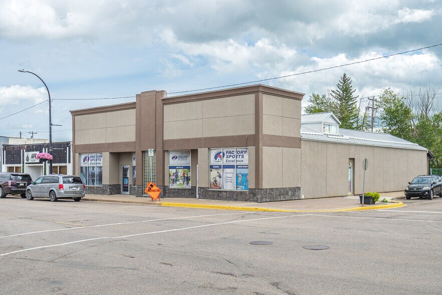 4901 49 ave, Lloydminster, SK à vendre - Photo de l’immeuble – Image 2 sur 30