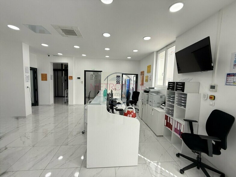Local commercial dans Cagnes Sur Mer à louer - Photo intérieure – Image 1 sur 4