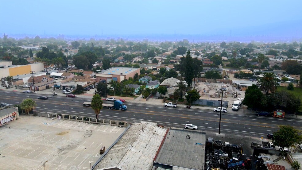 2252 Durfee Ave, El Monte, CA à vendre - Vidéo sur l’annonce professionnelle – Image 2 sur 40