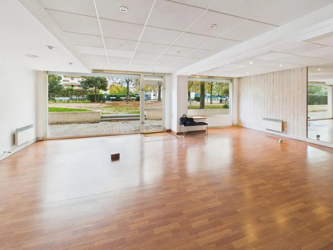 Bureau dans Lyon à vendre Photo de l’immeuble– Image 1 sur 9