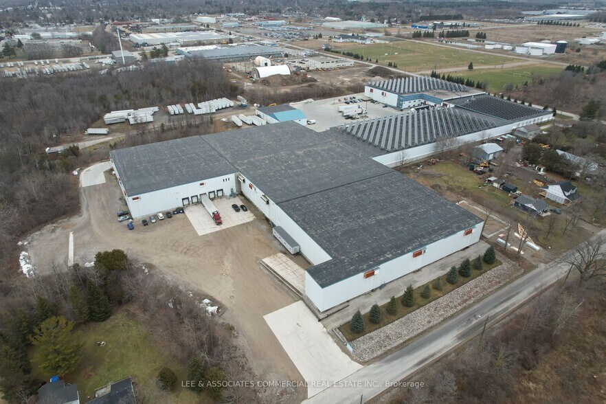 450 Thomas St, Ingersoll, ON à louer - Photo de l’immeuble – Image 1 sur 4