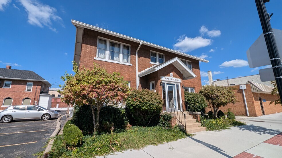 116 W 3rd St, Mishawaka, IN à vendre - Photo de l’immeuble – Image 2 sur 15