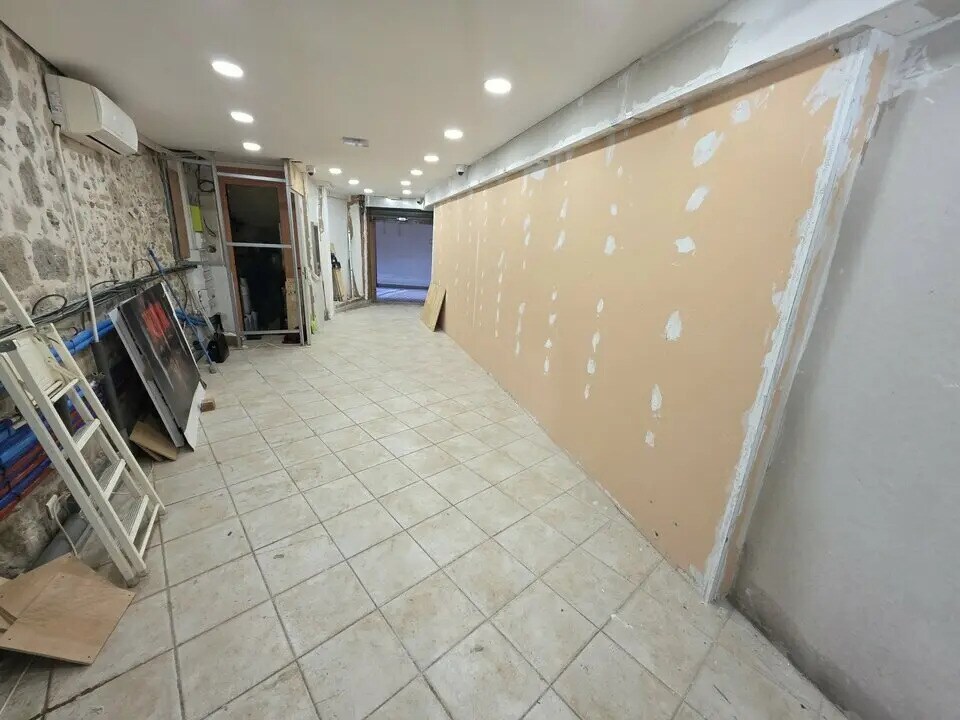 Local commercial dans Nice à louer Photo intérieure– Image 1 sur 5