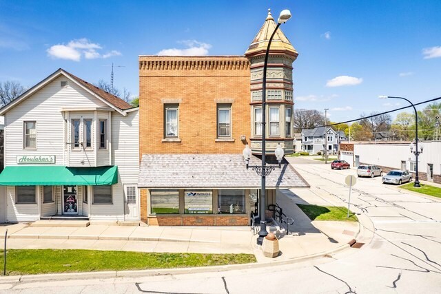200 W Lincoln St, Waterman, IL à vendre - Photo de l’immeuble – Image 3 sur 62