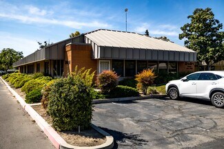 Plus de détails pour 2491 W Shaw Ave, Fresno, CA - Bureau à vendre