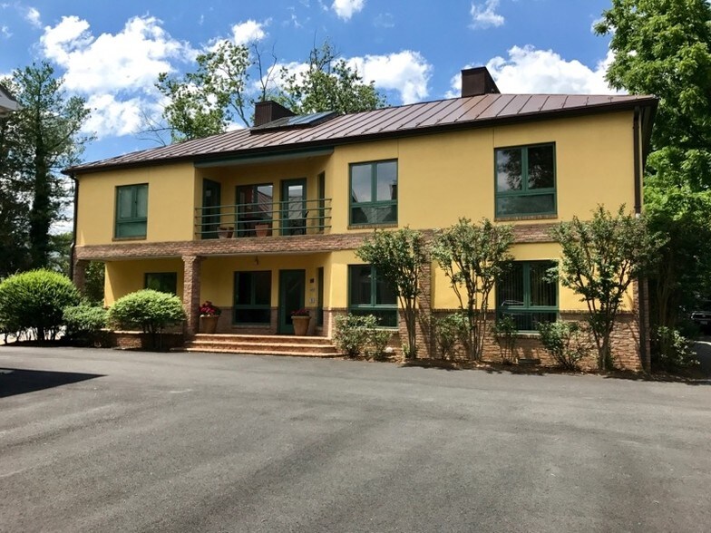 5 N Hamilton St, Middleburg, VA à vendre - Photo de l’immeuble – Image 3 sur 10