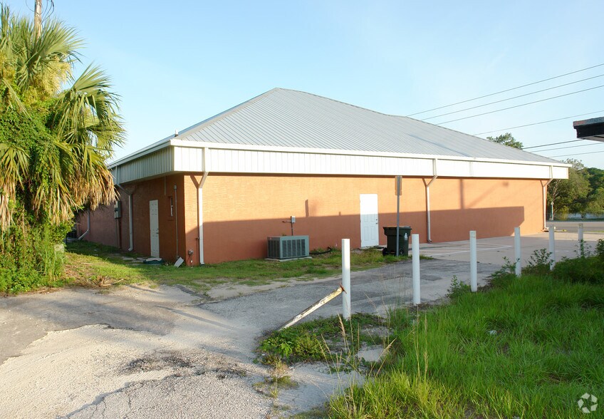833 W Highway 50, Clermont, FL à louer - Photo de l’immeuble – Image 2 sur 6