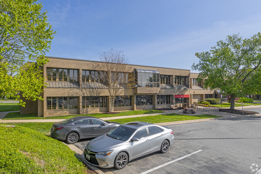 3901 National Dr, Burtonsville, MD à louer - Photo de l’immeuble – Image 3 sur 32