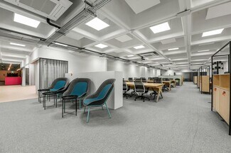 Plus de détails pour 91 Brick Ln, Londres - Bureau à louer