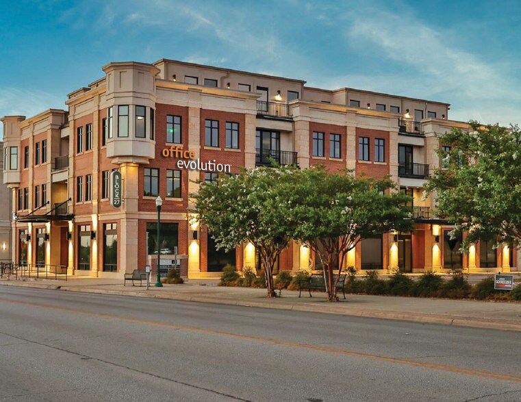 501 S Austin Ave, Georgetown, TX à louer - Photo de l’immeuble – Image 2 sur 24