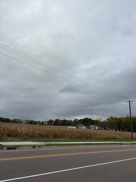 4706 Jeffers Rd, Eau Claire, WI à vendre - Photo de l’immeuble – Image 3 sur 3