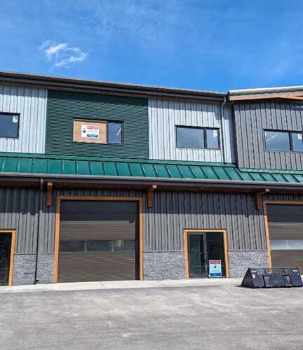 100 Alpine Mdws, Canmore, AB à louer - Photo de l’immeuble – Image 3 sur 8