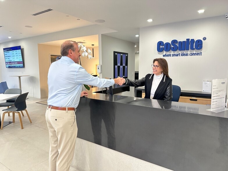 800 Brickell Ave, Miami, FL à louer - Photo de l’immeuble – Image 2 sur 11