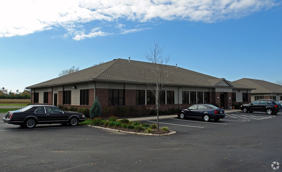 10564 Success Ln, Dayton, OH à vendre - Photo de l’immeuble – Image 2 sur 6