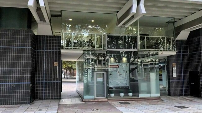 Plus de détails pour Bureau à vendre