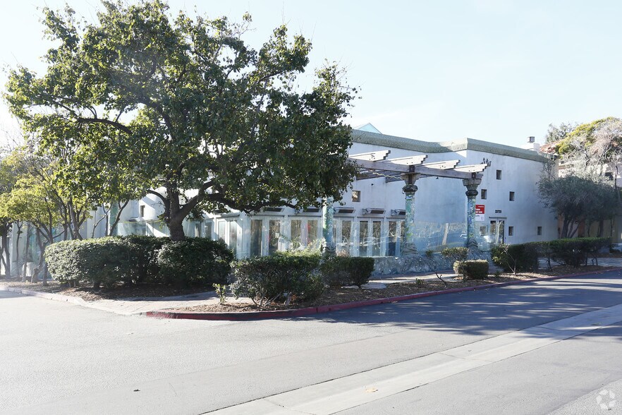 23765 Malibu Rd, Malibu, CA à louer - Photo principale – Image 3 sur 4
