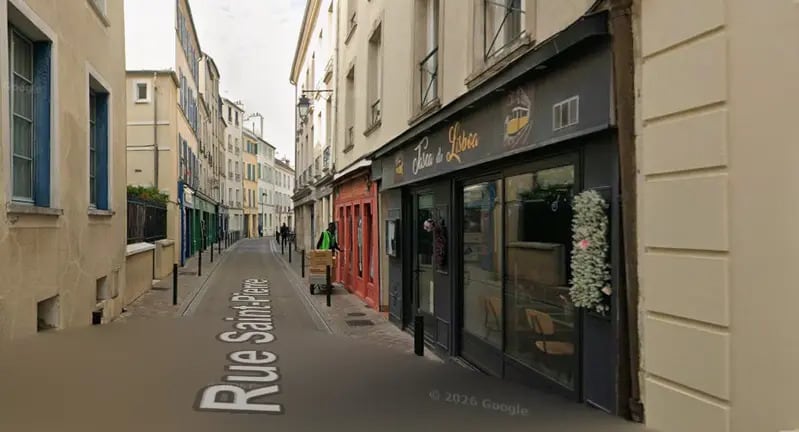 Local commercial dans Saint-Germain-en-Laye à louer Photo de l’immeuble– Image 1 sur 5