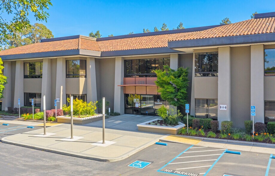 189 N Bernardo Ave, Mountain View, CA à louer - Photo de l’immeuble – Image 2 sur 11