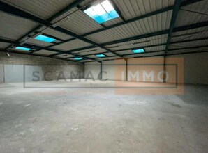 Industriel/Logistique dans Tremblay-en-France à louer Photo intérieure– Image 1 sur 17