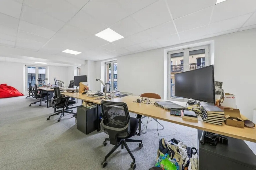 12 Rue De La Bourse, Paris à louer - Photo de l’immeuble – Image 3 sur 13