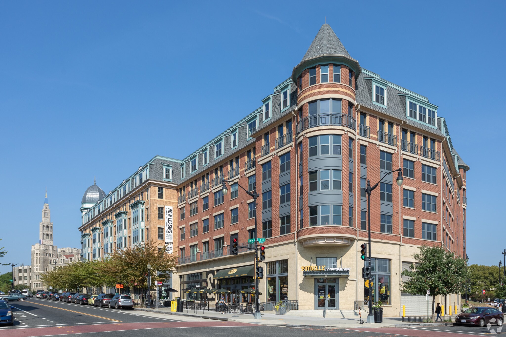 625 Monroe St NE, Washington, DC à louer Photo principale– Image 1 sur 80