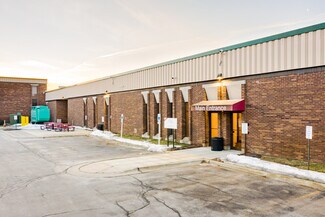 Plus de détails pour 677 N Larch Ave, Elmhurst, IL - Industriel/Logistique à vendre