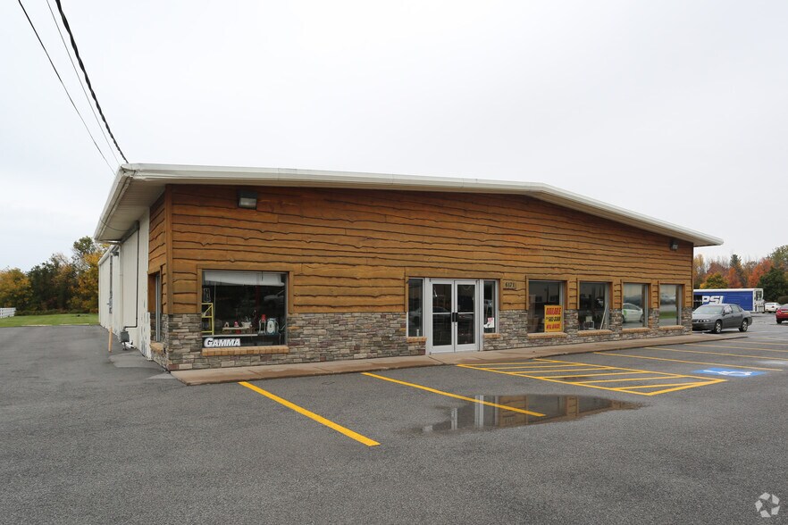 6171-6181 Mckee St, Newfane, NY à louer - Photo principale – Image 2 sur 3