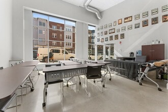 380 W Broadway, Boston, MA à louer Photo intérieure– Image 1 sur 5