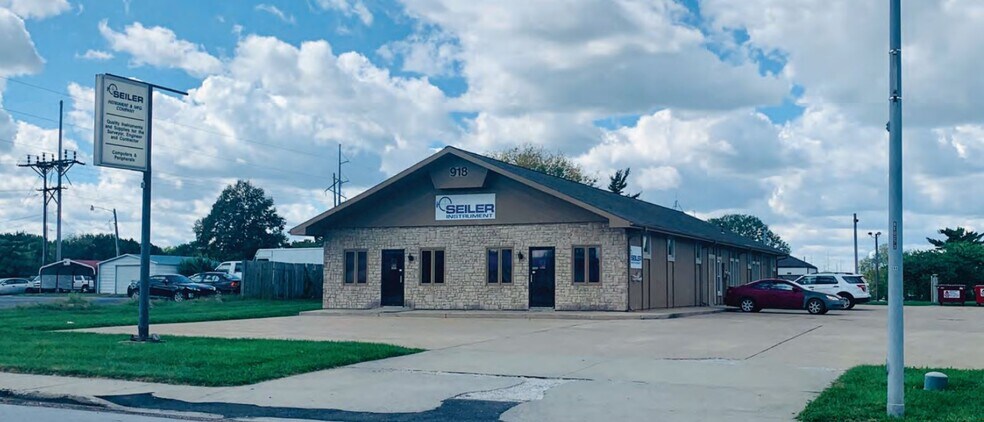 918 N Scott Ave, Belton, MO à louer - Photo principale – Image 1 sur 1