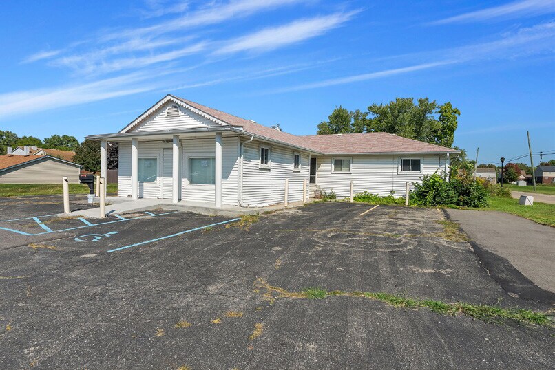 34845 23 Mile Rd, Chesterfield, MI à vendre - Photo de l’immeuble – Image 2 sur 7