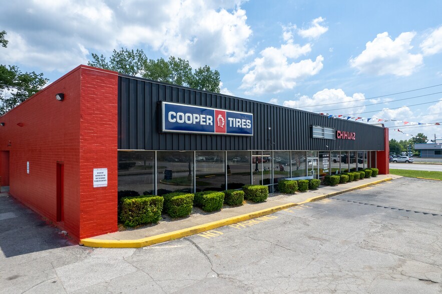 4250 W 38th St, Indianapolis, IN à louer - Photo de l’immeuble – Image 2 sur 14