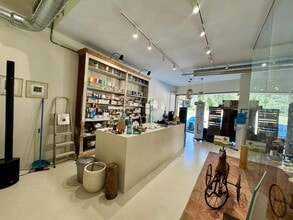 Local commercial dans Cabrera de Mar, Barcelona à louer Photo intérieure– Image 1 sur 15