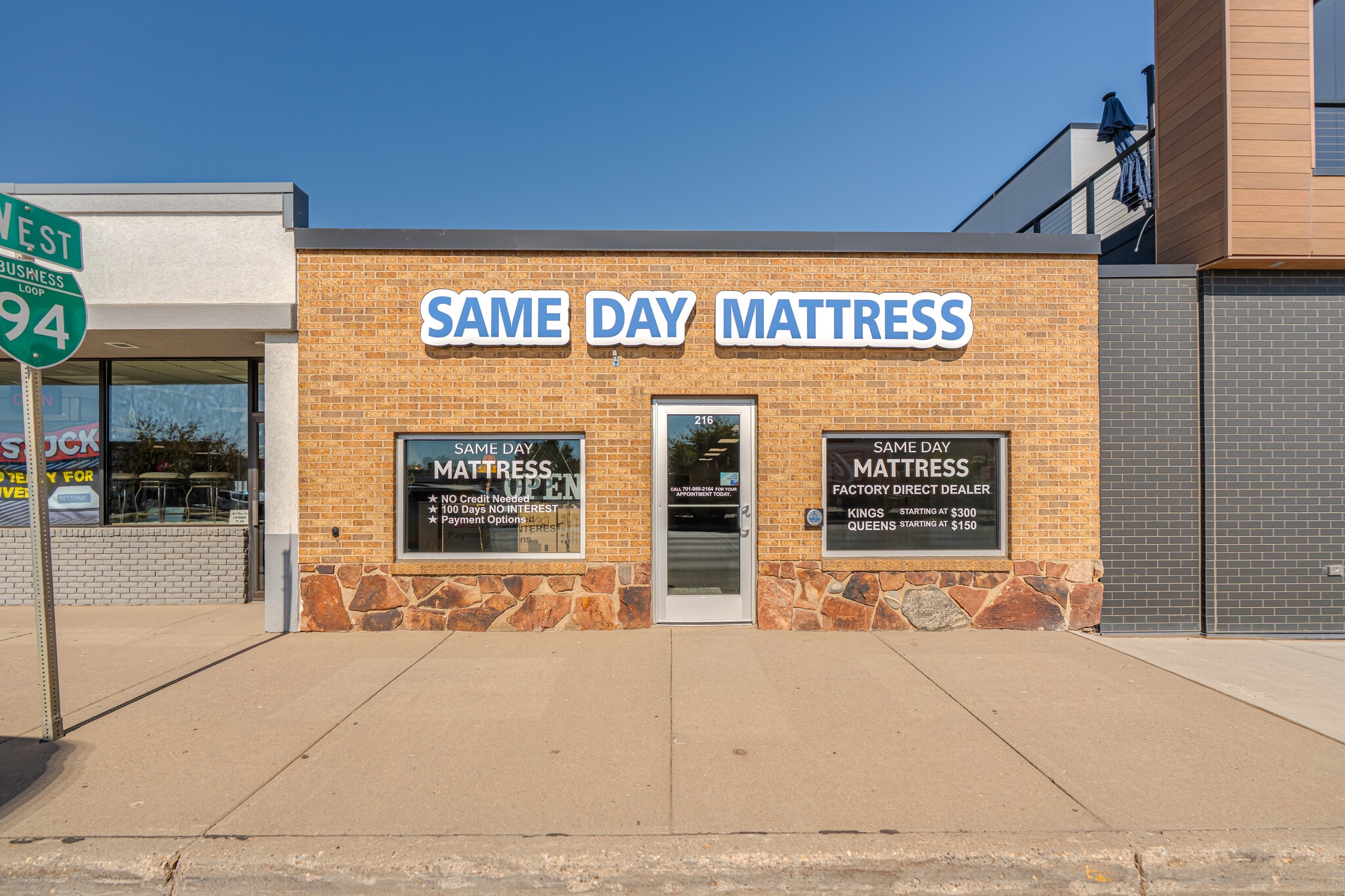 216 E Main St, Mandan, ND à louer Photo intérieure– Image 1 sur 7