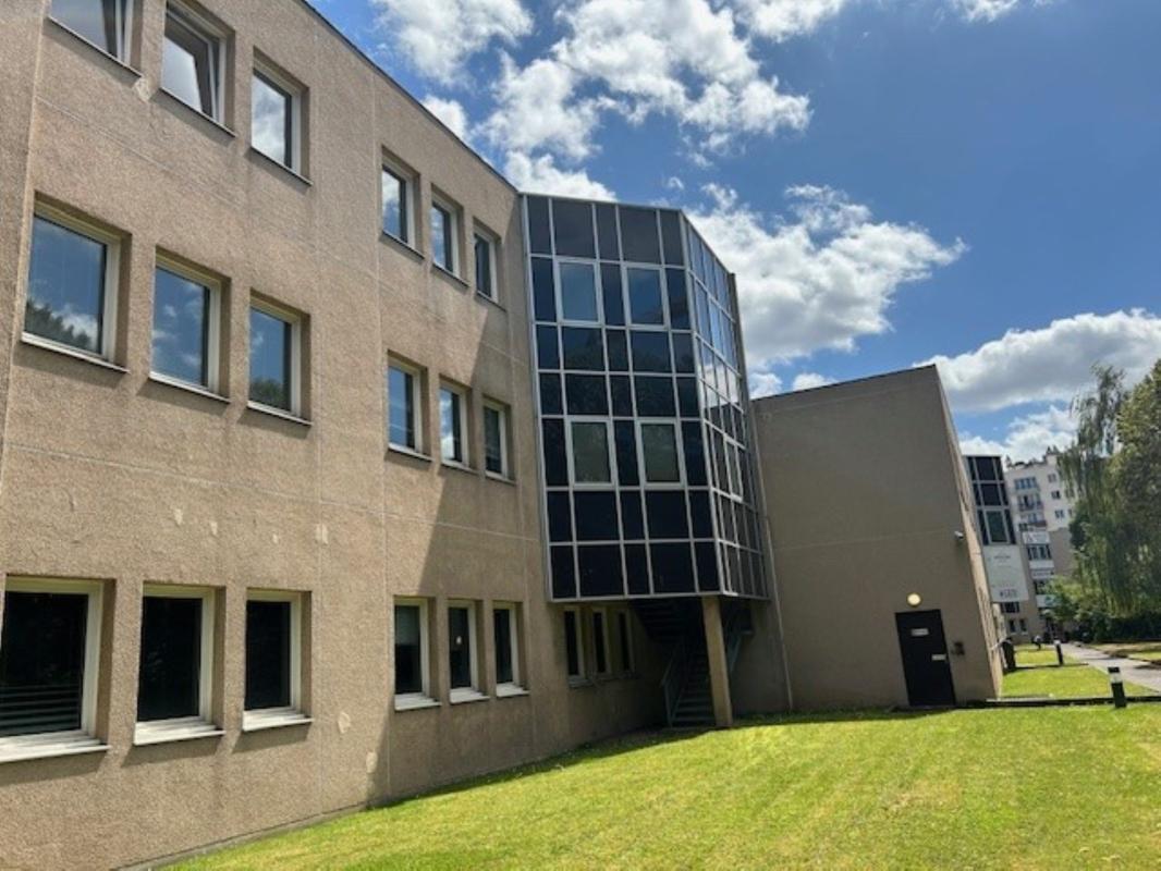 Bureau dans Nanterre à louer Photo de l’immeuble– Image 1 sur 25