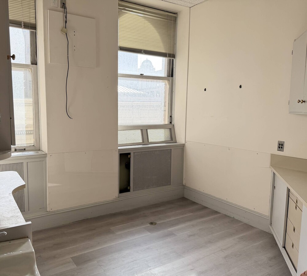 490 Post St, San Francisco, CA 94102 - Lot 404 -  - Photo intérieure - Image 1 of 5