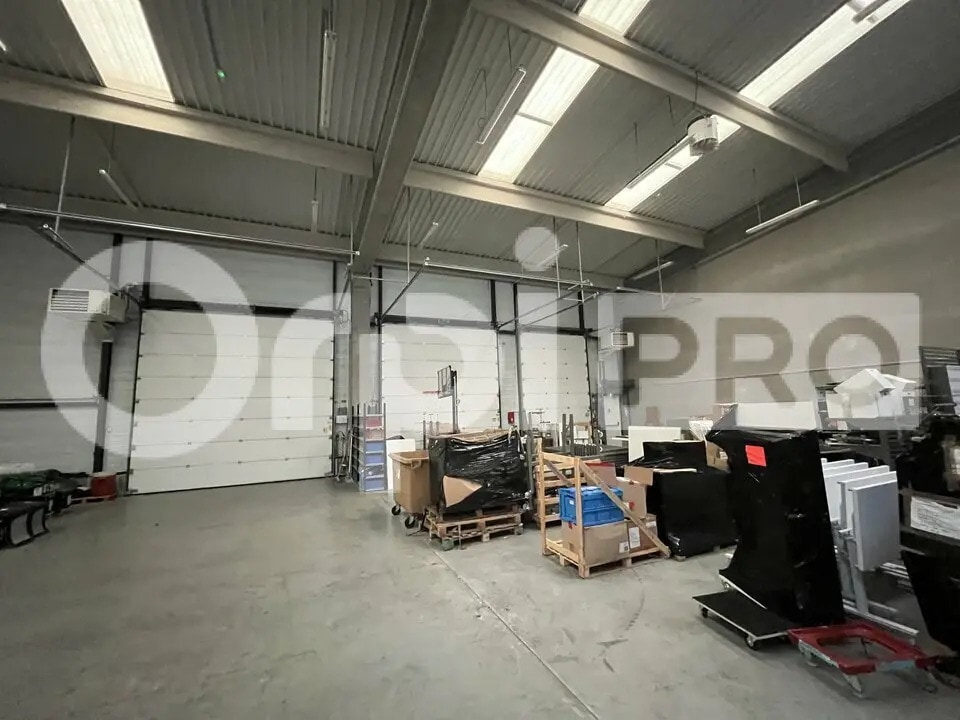 Local d’activités dans Saint-Quentin-Fallavier à louer Photo intérieure– Image 1 sur 13