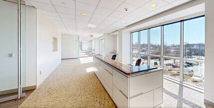 1 DeForest Ave, Summit, NJ à louer Photo intérieure– Image 2 sur 5