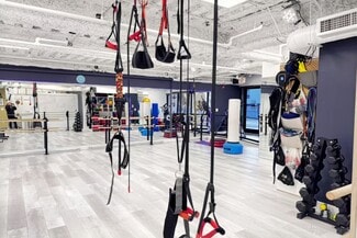 Plus de détails pour 200 N Robertson Blvd, Beverly Hills, CA - Local commercial à louer