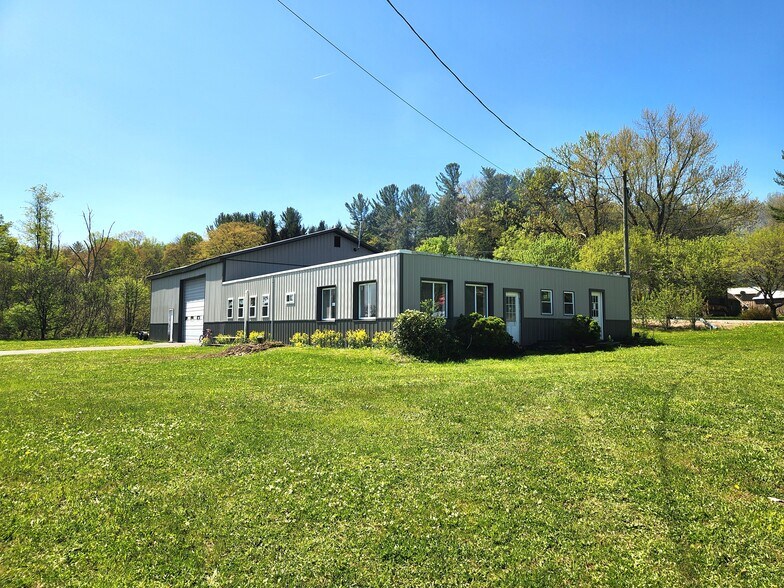 3990 Falconer-Kimball Stand Rd, Jamestown, NY à vendre - Photo de l’immeuble – Image 2 sur 5