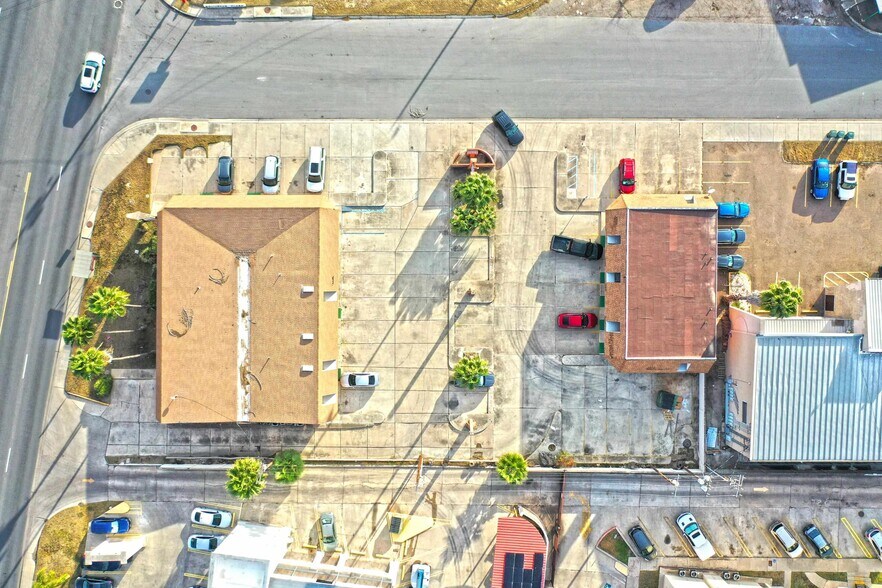 6202 McPherson Rd, Laredo, TX à vendre - Aérien – Image 3 sur 27