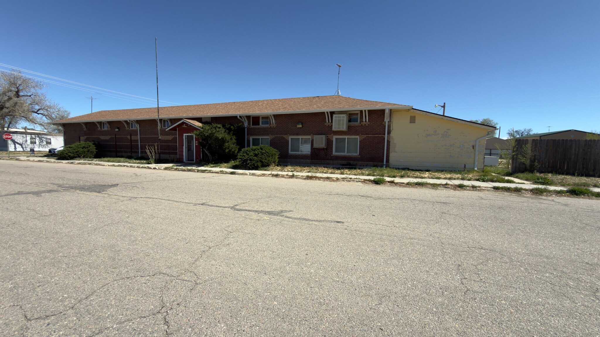 664 2nd Ave, Deer Trail, CO à vendre Photo de l’immeuble– Image 1 sur 19