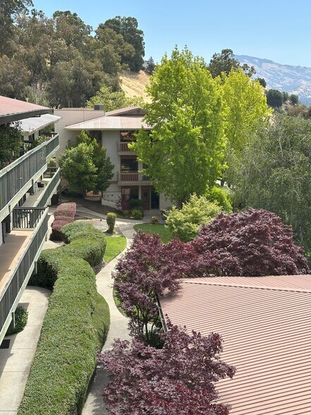 2900 Camino Diablo, Walnut Creek, CA à louer - Photo de l’immeuble – Image 3 sur 7