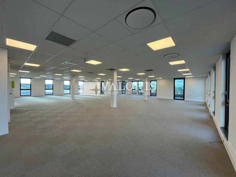 520 Rue Frédéric Joliot Curie, Aix-en-Provence à vendre - Photo intérieure – Image 3 sur 14