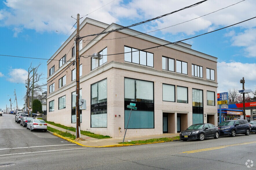 145 Main Ave, Passaic, NJ à vendre - Photo de l’immeuble – Image 2 sur 6