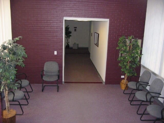 1111 E 54th St, Indianapolis, IN à louer - Hall d’entrée – Image 2 sur 6