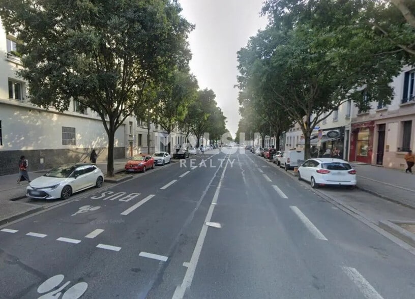 Local commercial dans Lyon à louer - Photo de l’immeuble – Image 3 sur 4