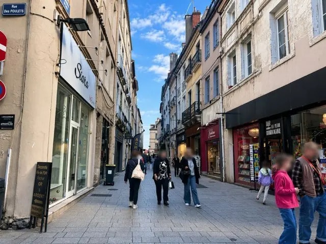 Plus de détails pour Local commercial à louer