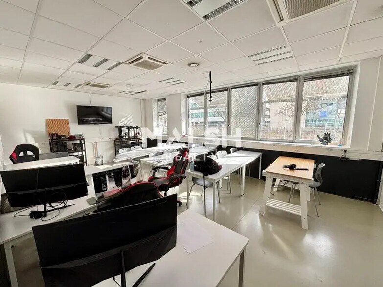Bureau dans Lyon à louer - Photo de l’immeuble – Image 3 sur 13