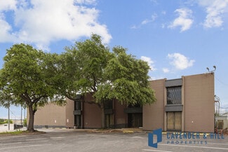 Plus de détails pour 3200 E Houston St, San Antonio, TX - Industriel/Logistique à vendre