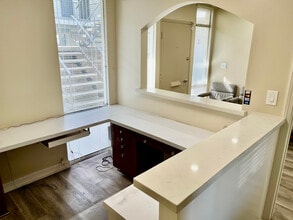 3840 Woodruff Ave, Long Beach, CA à louer Photo intérieure– Image 2 sur 13